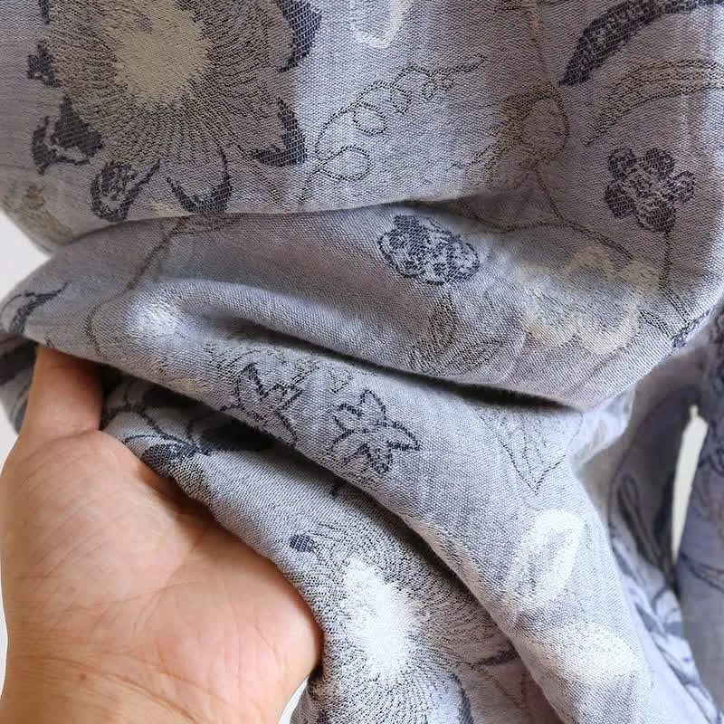 Pyjama-Set aus orientalisch inspiriertem Baumwollgewebe mit Blumenmuster
