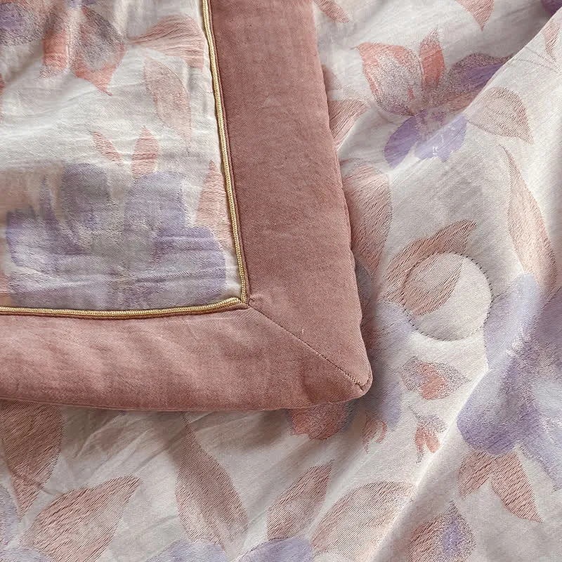 Elegante Sommerdecke aus reiner Baumwolle mit Blumenmuster und zweilagiger Gaze