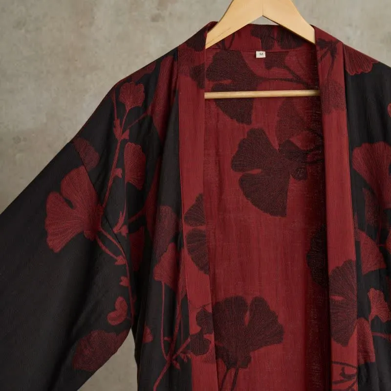 Großer Kimono-Bademantel aus Baumwolle mit Ginkgoblättern