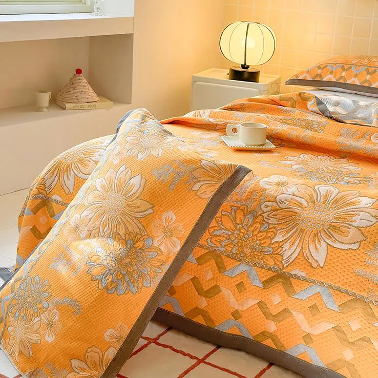 Elegante, leichte Steppdecke aus Baumwollgaze mit Blumenmuster