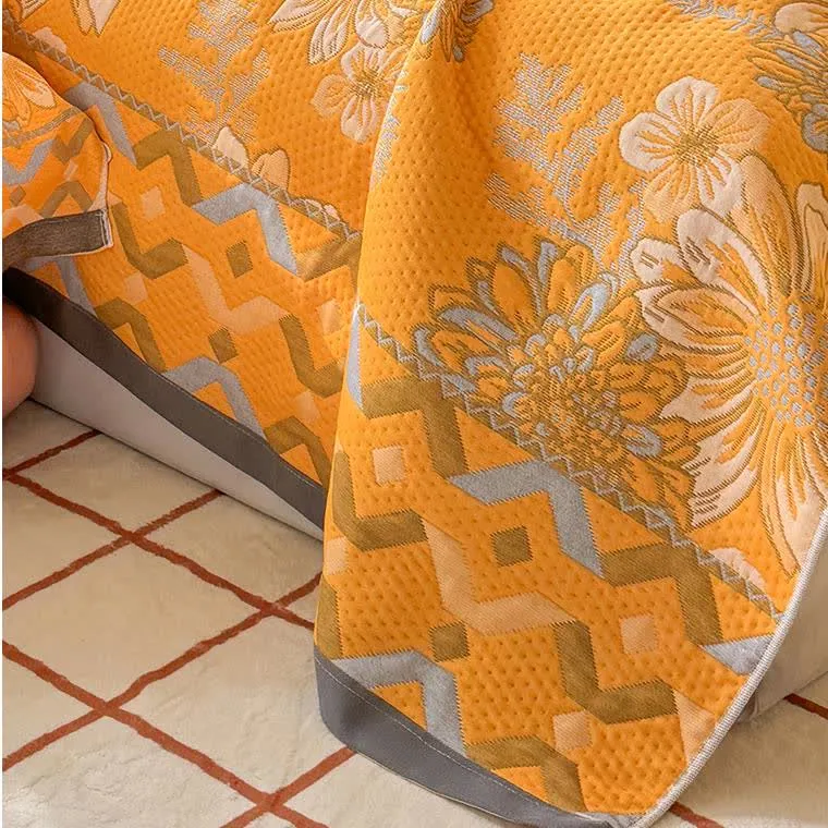 Elegante, leichte Steppdecke aus Baumwollgaze mit Blumenmuster