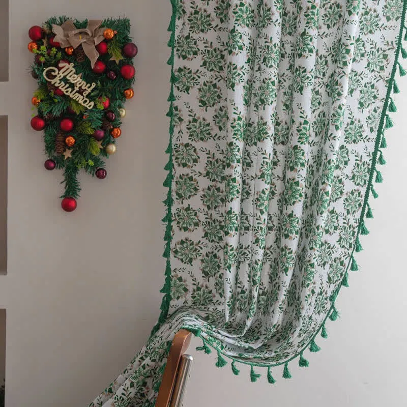 Weihnachtsvorhang mit floralem Edelweiß-Print