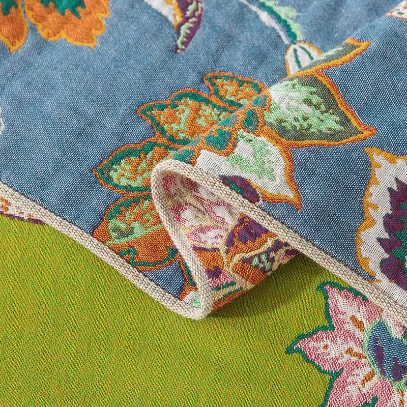 Bunte, florale Wendedecke aus Baumwollgaze