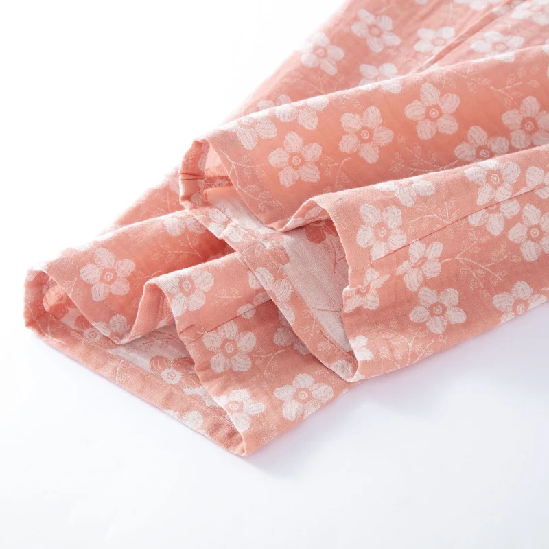 Retro-Pyjama-Set aus garngefärbtem Baumwolljacquard mit Blumenmuster