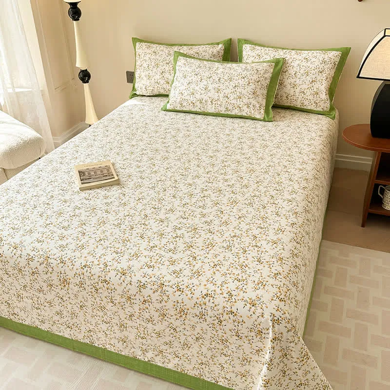Elegante, atmungsaktive Bettdecke aus reiner Baumwolle mit Blumenmuster
