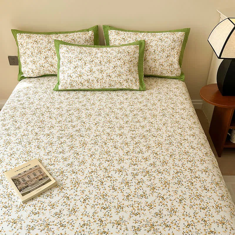 Elegante, atmungsaktive Bettdecke aus reiner Baumwolle mit Blumenmuster