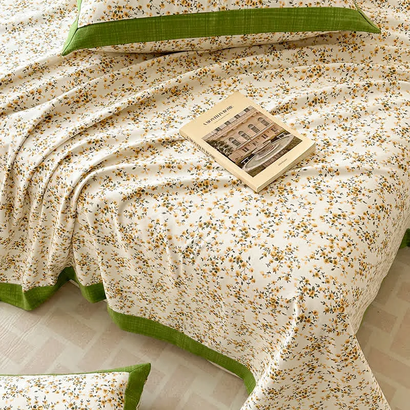 Elegante, atmungsaktive Bettdecke aus reiner Baumwolle mit Blumenmuster