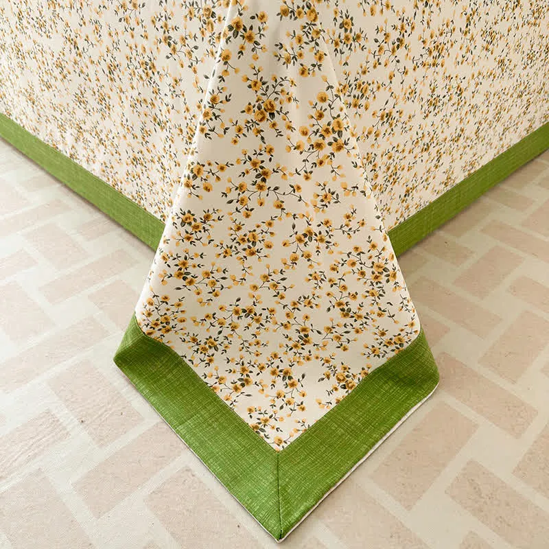 Elegante, atmungsaktive Bettdecke aus reiner Baumwolle mit Blumenmuster