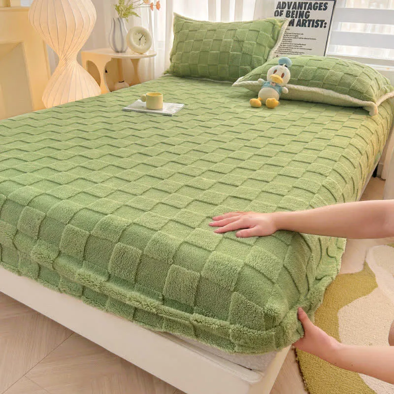 Einfarbiges Fleece-Spannbettlaken mit Schachbrettmuster