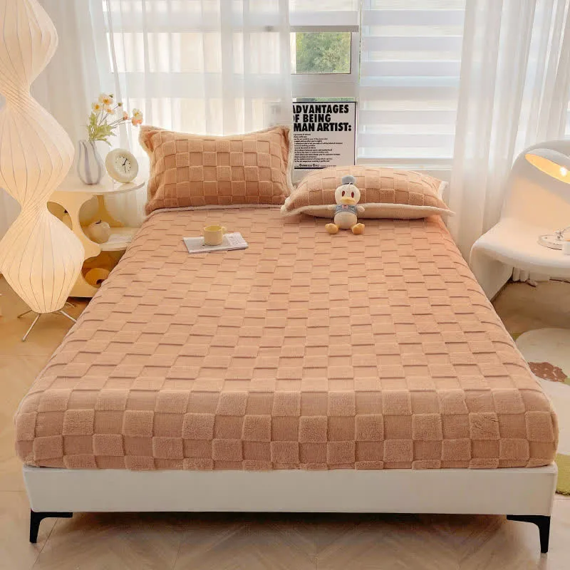 Einfarbiges Fleece-Spannbettlaken mit Schachbrettmuster