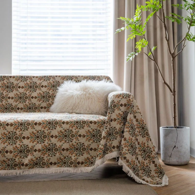Sofaschoner mit Jacquard-Quaste und Pflaumenblütenmuster