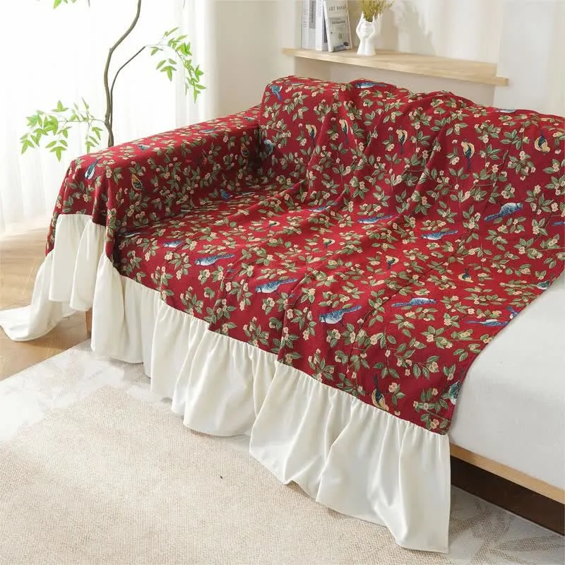Weicher Sofabezug im ländlichen Stil mit Vögeln und Blumen