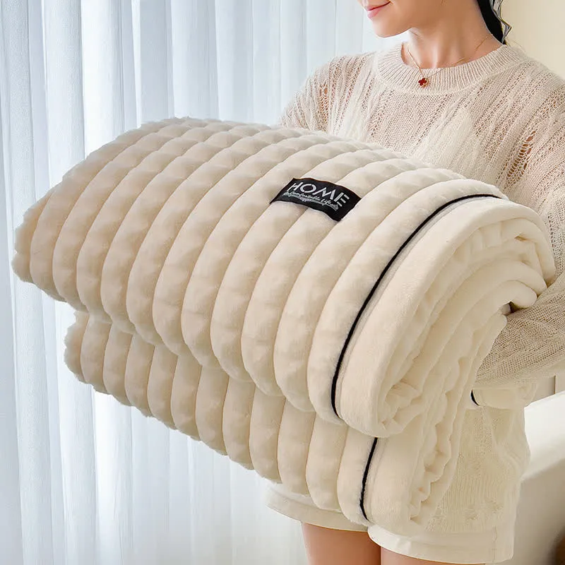 Weiche Fleece-Überwurfdecke mit karierter Textur