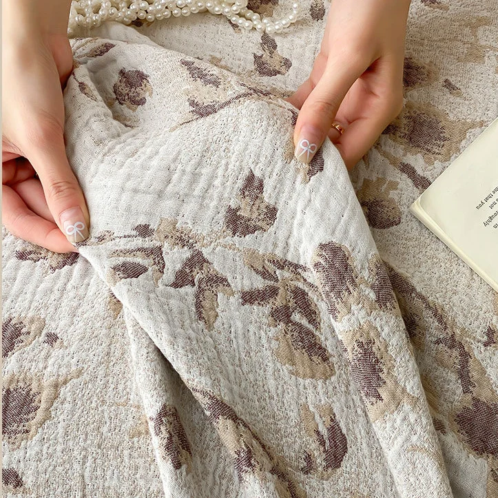 Sofadecke aus Baumwollgaze mit Vintage-Blumenmuster und Quaste