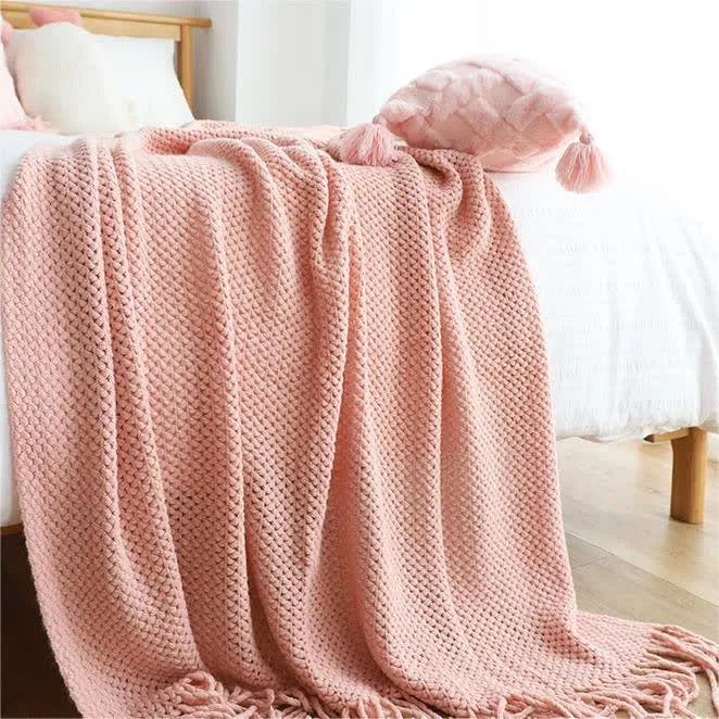 Ownkoti – Schlichte, einfarbige Strickdecke mit Quasten