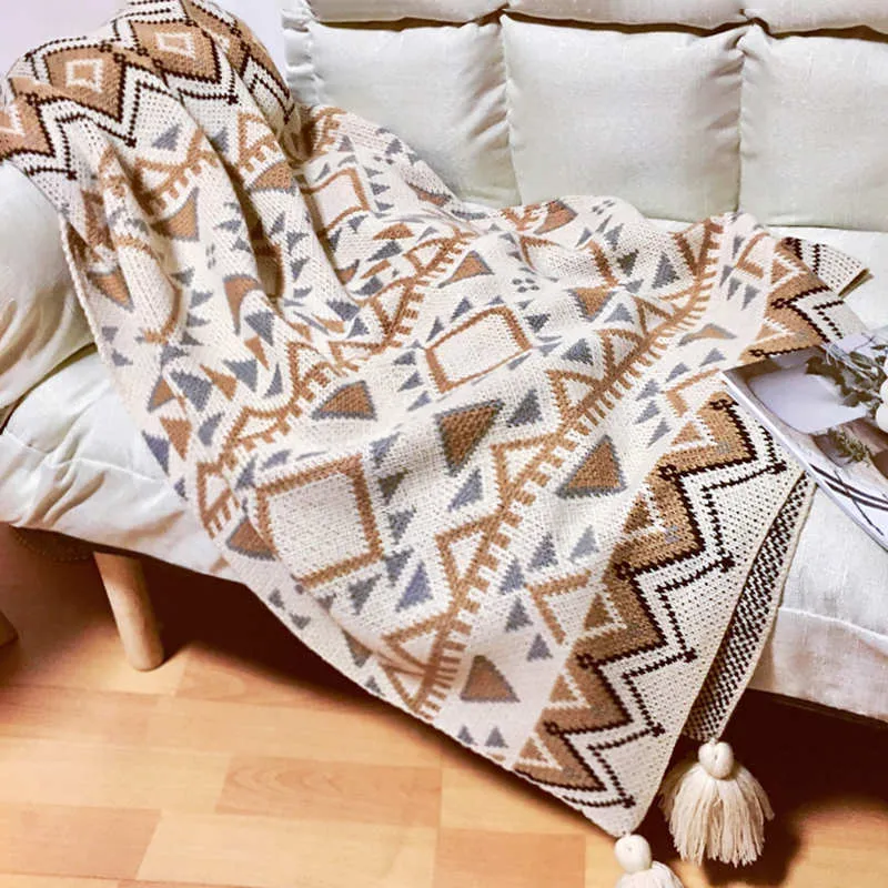 Ownkoti Gemütliche Strickdecke mit Quastenmuster