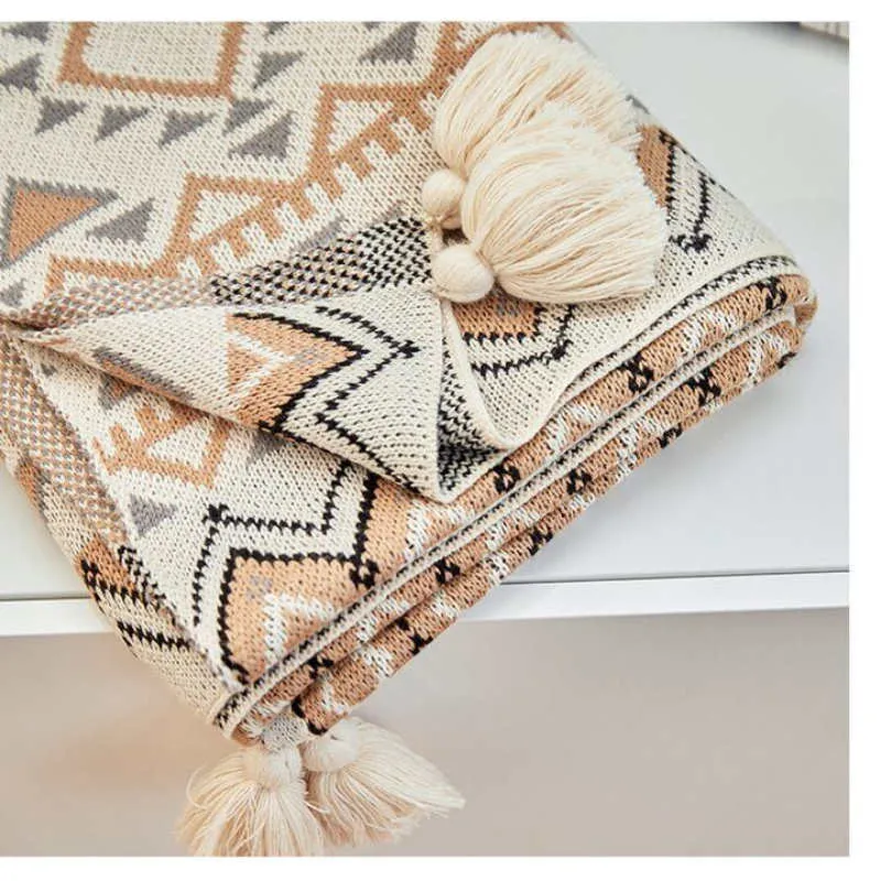 Ownkoti Gemütliche Strickdecke mit Quastenmuster