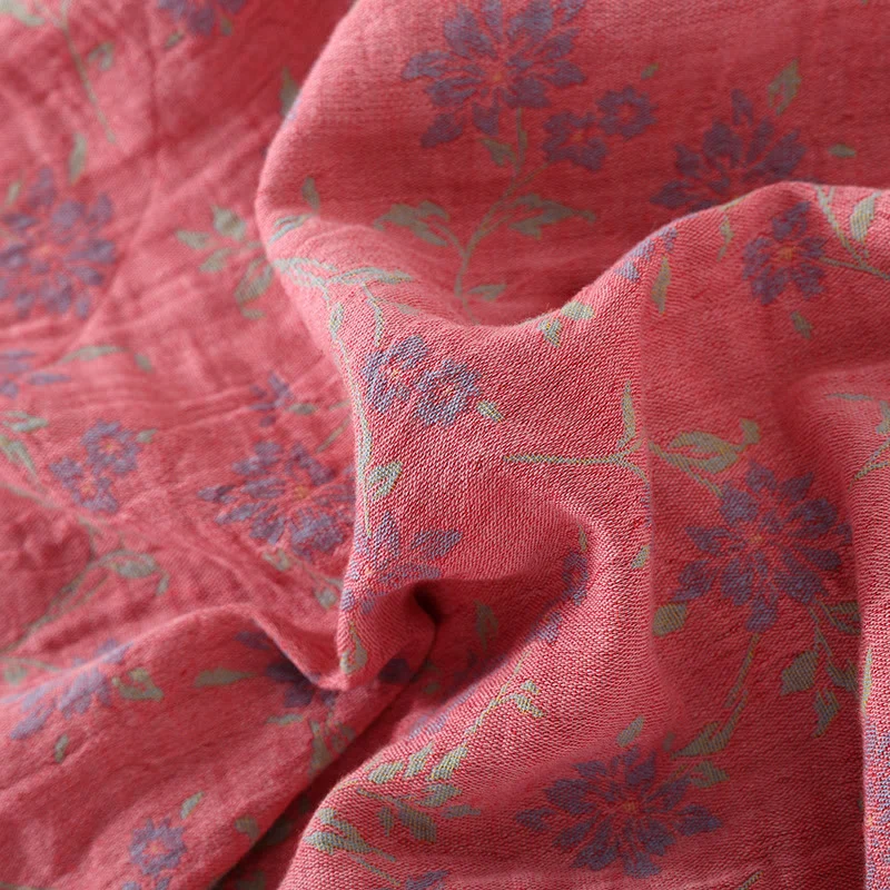 Pyjama-Set aus Baumwollgaze mit Blumenmuster und Froschverschluss