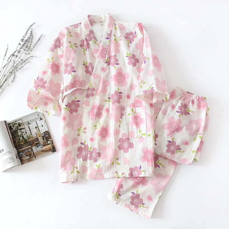 Pyjama-Set aus Baumwollgaze mit Kirschblütenmotiv