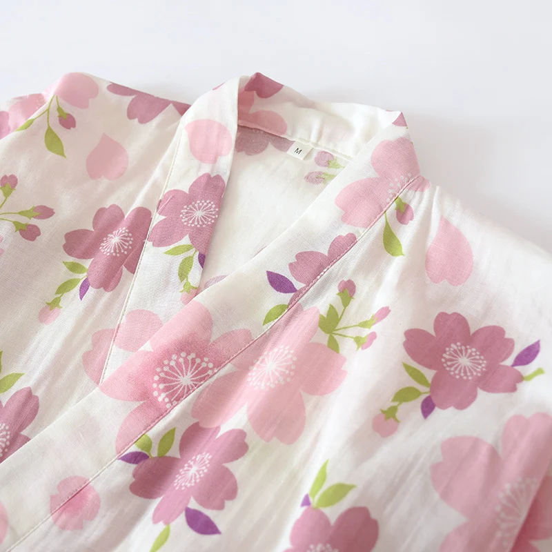 Pyjama-Set aus Baumwollgaze mit Kirschblütenmotiv