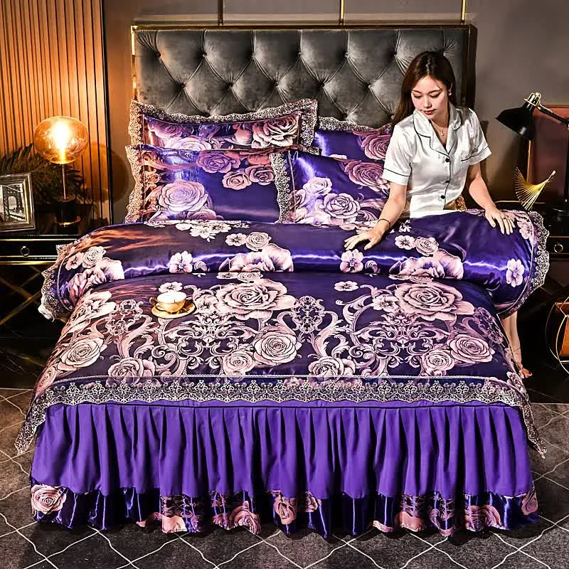 Satin-Bettwäscheset mit floralem Spitzenrand (4-teilig)