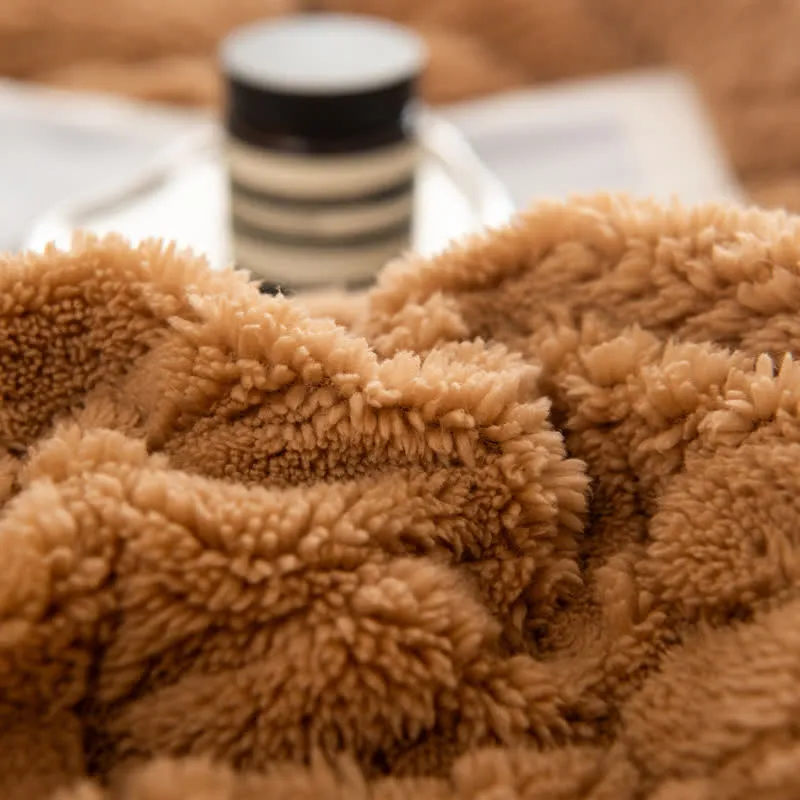 Sherpa-Jacquard-Decke mit Ginkgoblatt und Steppkern