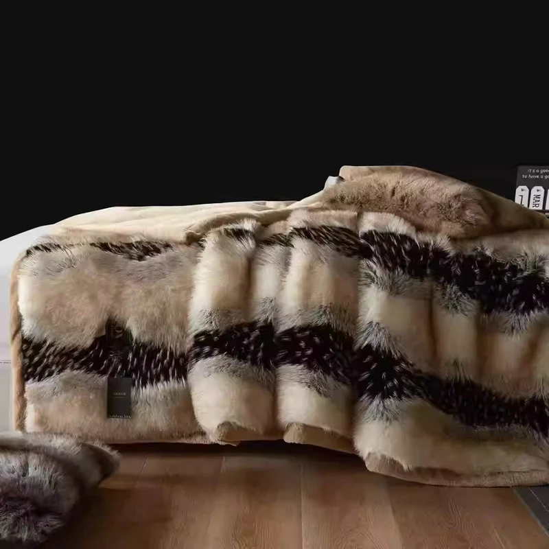 Luxuriöse Winter-Überwurfdecke aus Kunstpelz