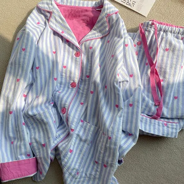 Pyjama-Set mit Herz-Print und Streifen