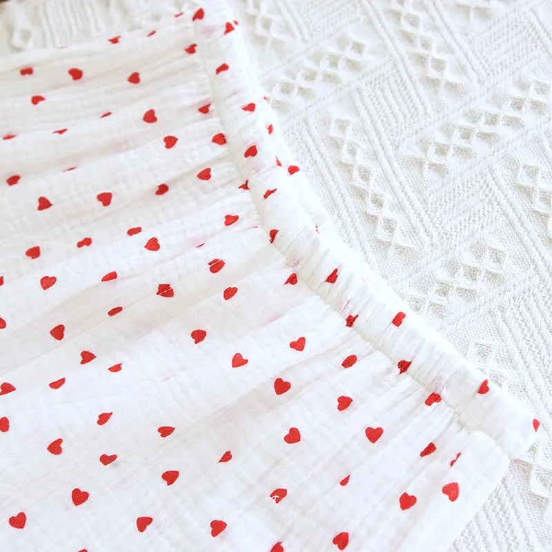 Einfaches Loungewear-Set aus Baumwollgaze mit Herzrevers