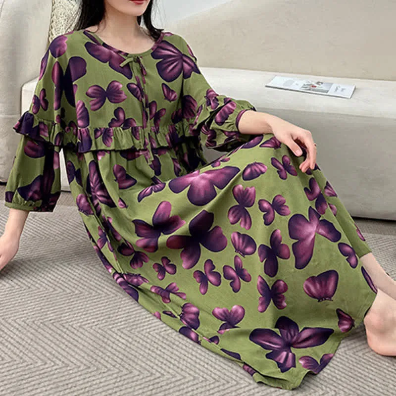 Plus Size Nachthemd mit Rundhalsausschnitt und Schmetterlingsmuster