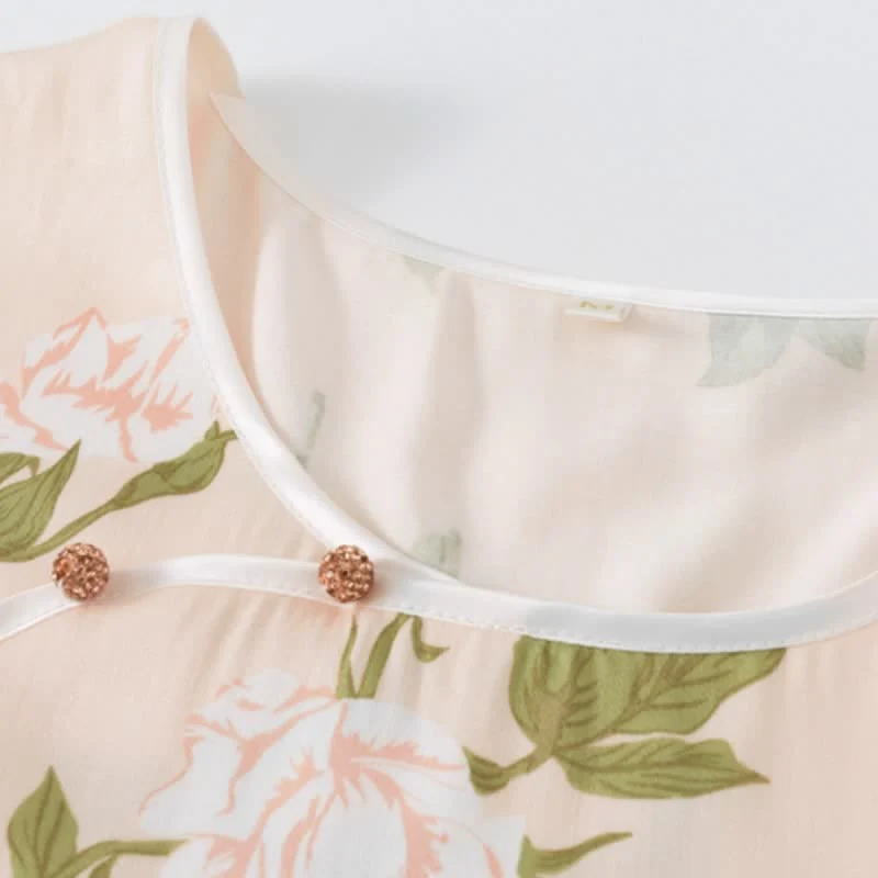 Weiches, atmungsaktives Nachthemd mit rosa Blumenmuster