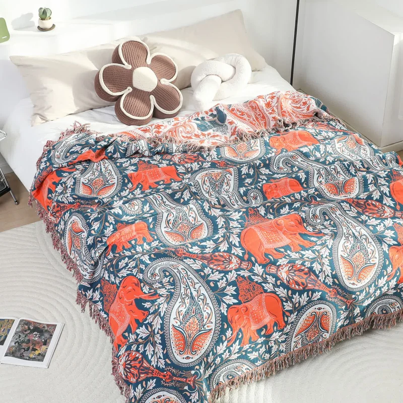 Sofadecke aus Baumwolle mit Paisley-Muster und Elefanten-Quaste