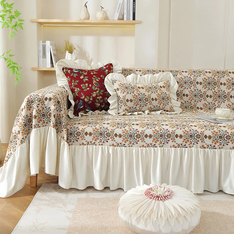 Jacquard-Sofabezug mit Pflaumenblüten-Rüschen