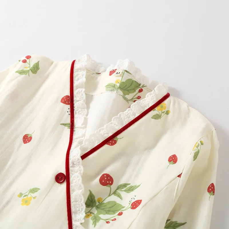 Pyjama-Set aus Baumwollgaze mit Erdbeerdruck