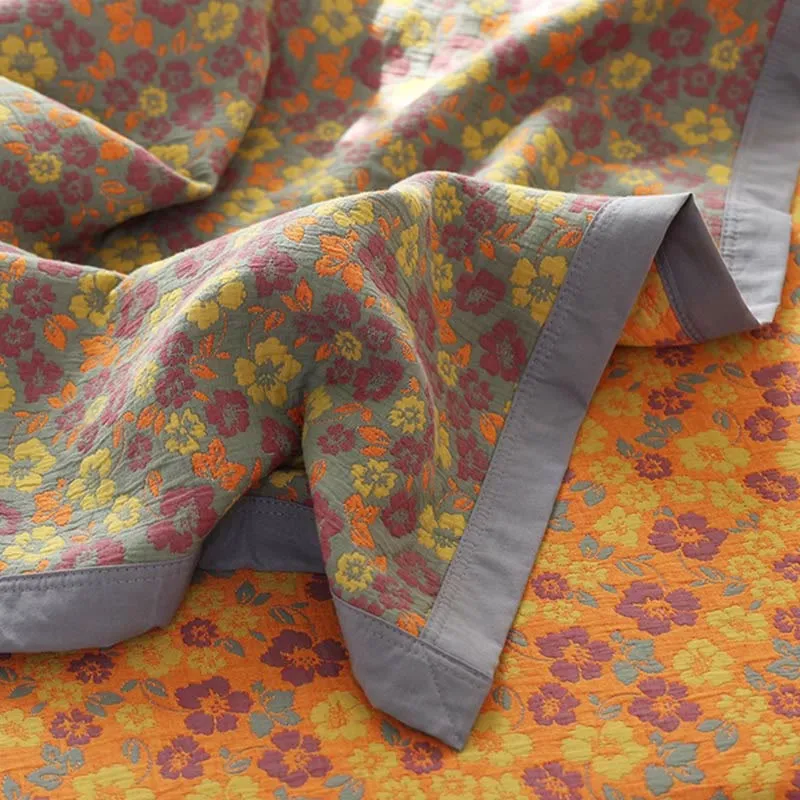 Wendesteppdecke aus Baumwollgaze mit Blumenmuster und Jacquardmuster