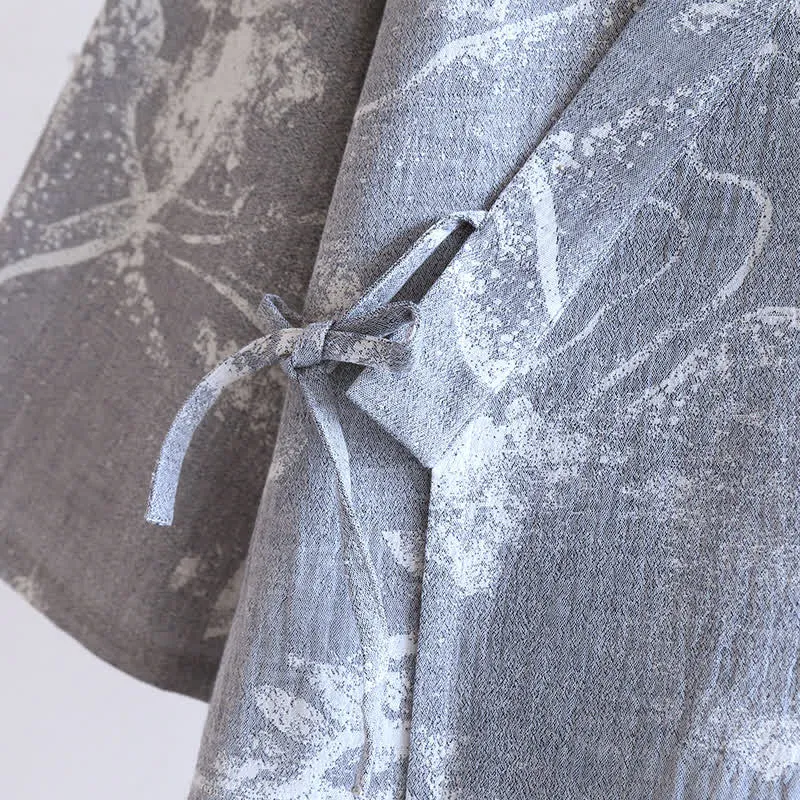 Bequemer Bademantel-Pyjama mit Jacquard-Tuschemalerei