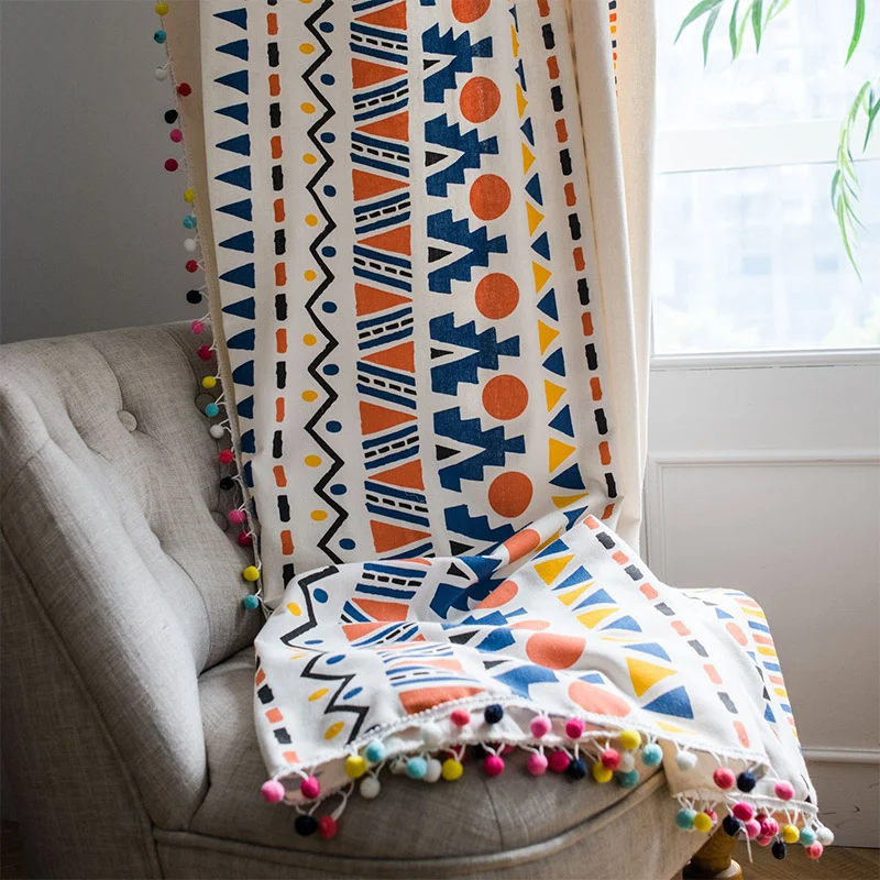 Ownkoti Boho-Vorhang mit farbenfrohen geometrischen Mustern und Quaste