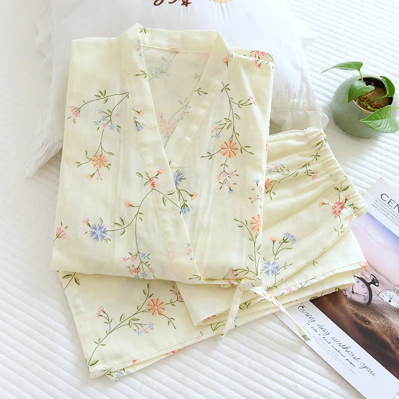 Kimono-Pyjama-Set aus Baumwollgaze mit Blumenmuster