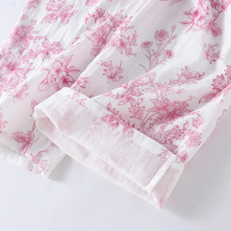 Lässiges Pyjama-Set aus Baumwollgaze mit Blumenmuster
