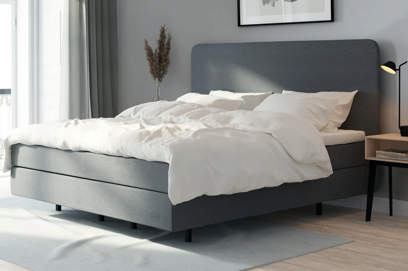 Signature J4 Continental Bed + TempSmart® Mattress Topper