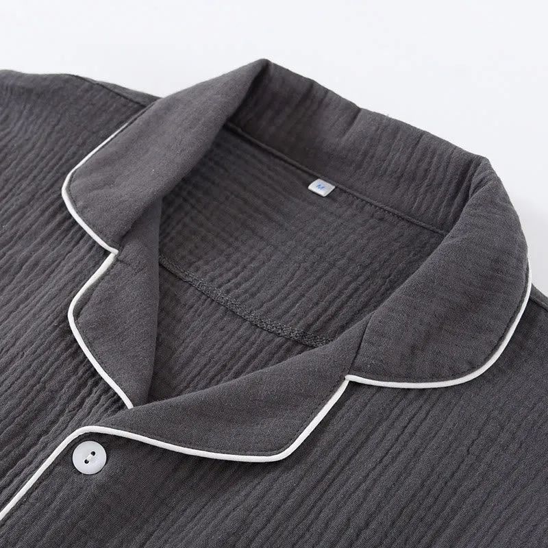 Minimalistisches Pyjama-Set in Volltonfarbe aus Baumwollgaze