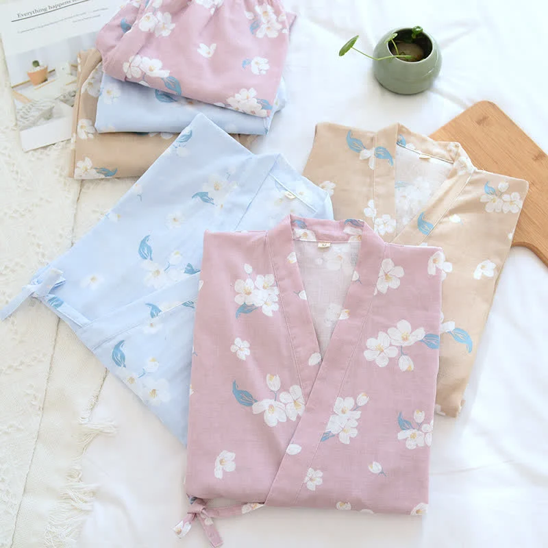 Pyjama-Set aus Baumwollgaze mit V-Ausschnitt und Blumenmuster
