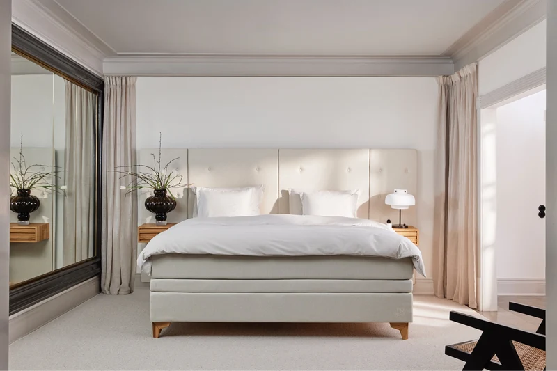 Signature J8 Continental Bed + Optima Mattress Topper + Jensen Exact