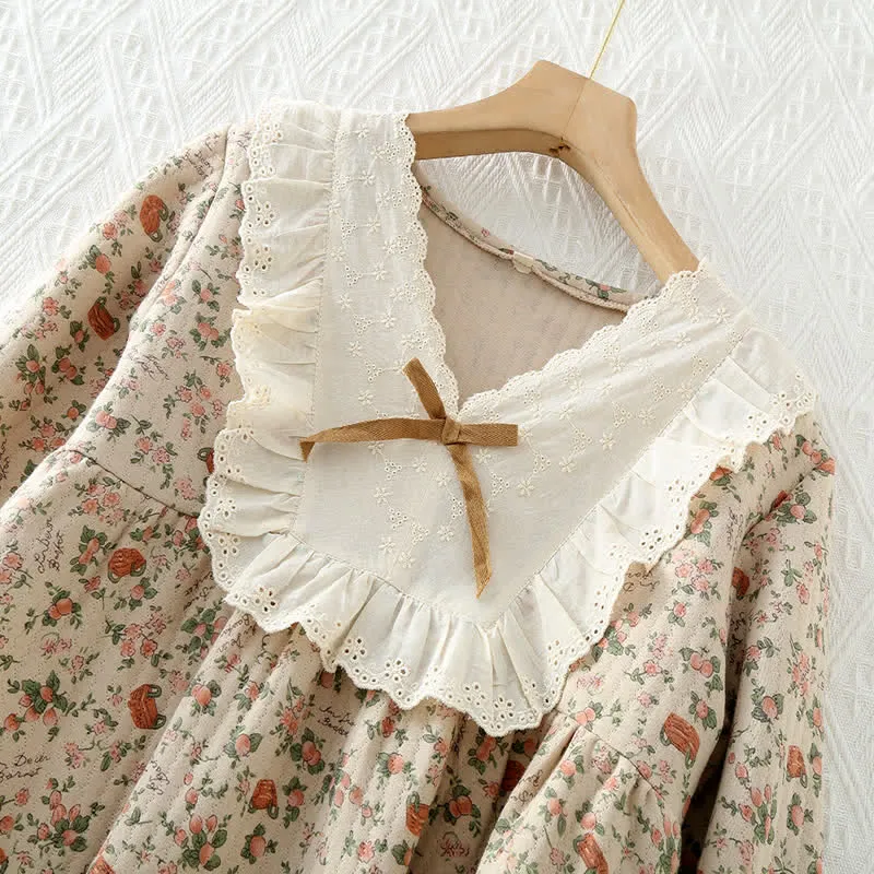 Loungewear-Set aus Baumwolle im Vintage-Rosengarten-Stil