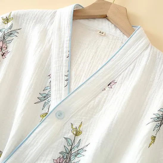 Pyjama-Set aus Baumwollgaze mit Kimono und Blumenmuster