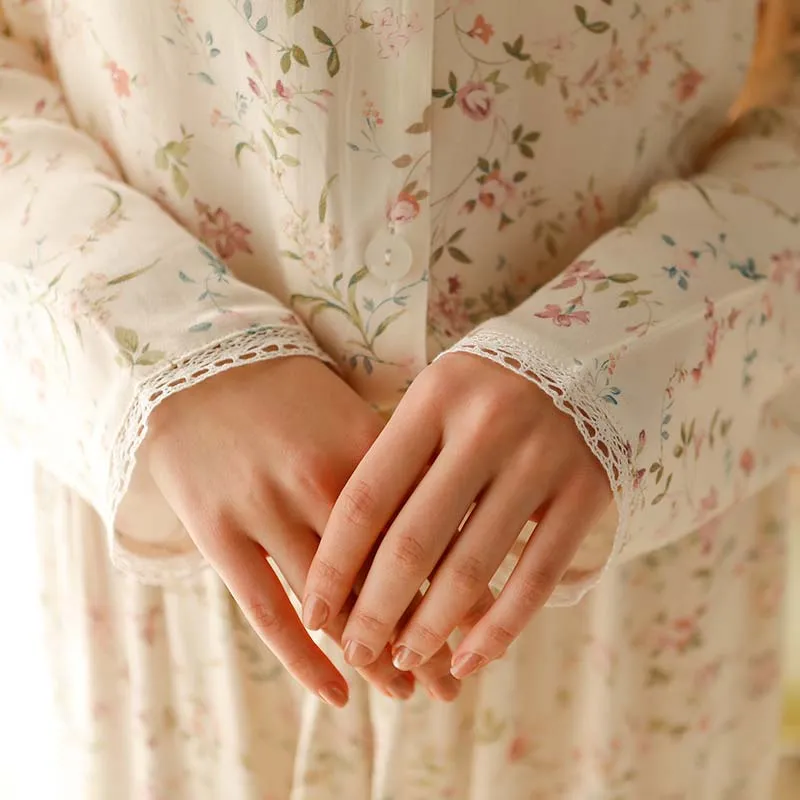 Ownkoti – Loungewear aus Satin mit Blumenmuster und V-Ausschnitt und langen Ärmeln