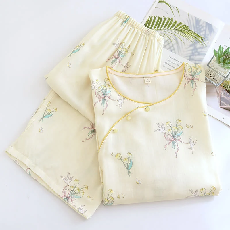 Atmungsaktives Pyjama-Set aus Bambusfaser mit Blumenmuster