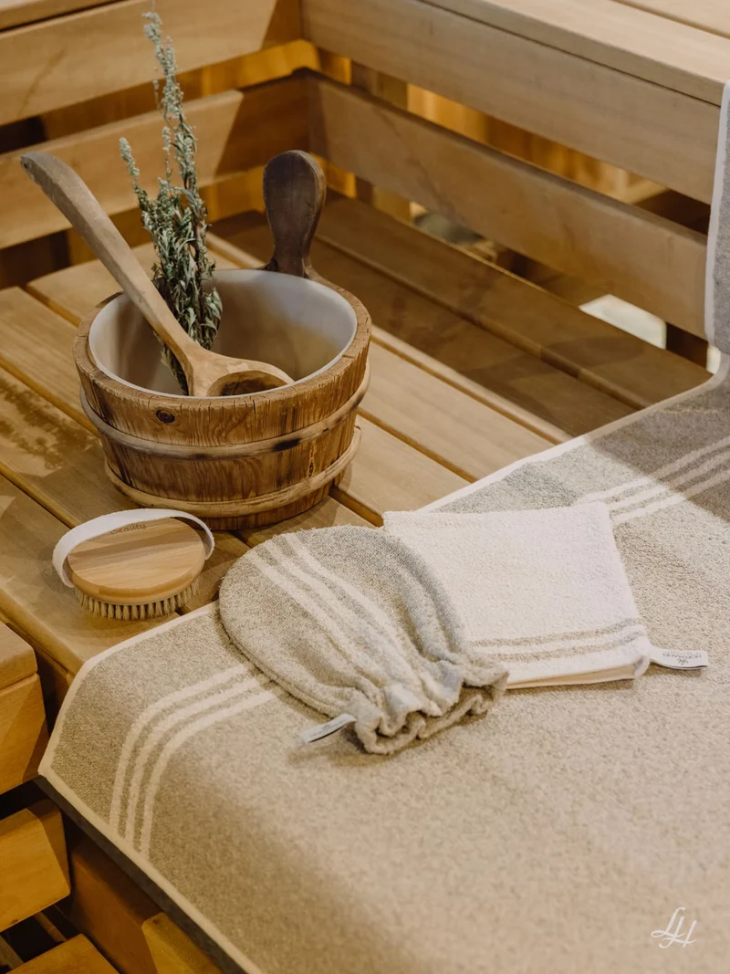 Badetuch aus Leinenfrotté-Natur mit Streifen Rohweiß