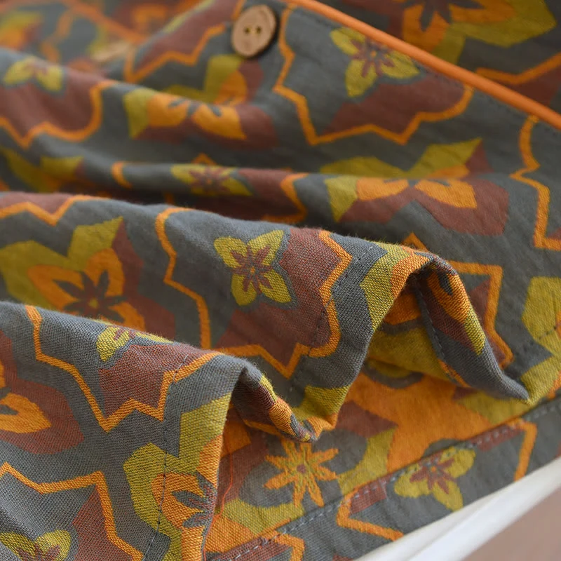 Loungewear-Set aus Baumwolle mit Rhombus-Blumenrevers