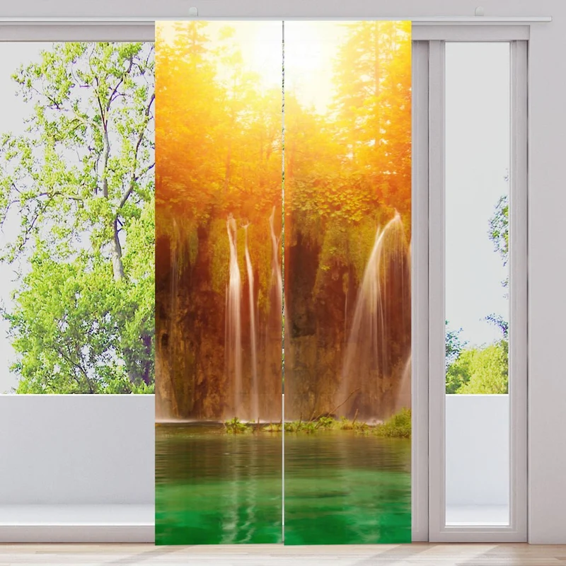 Schiebegardine Motiv "Waldsee Wasserfall Sonnenlicht"